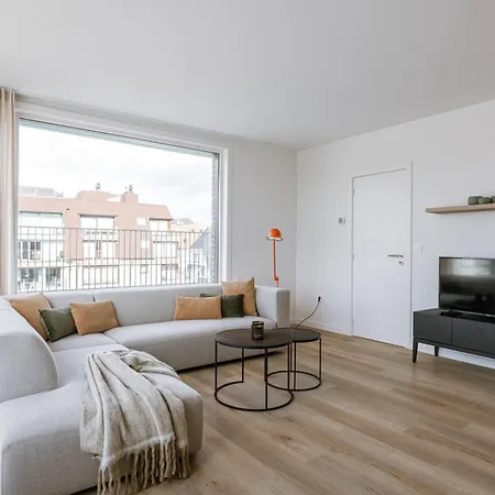 Huswell - Seaside Escape, Terrace & Partial Sea View For 4 아파트 코크시데