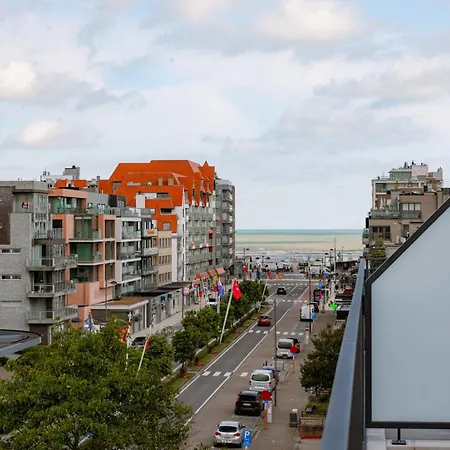 Huswell - Seaside Escape, Terrace & Partial Sea View For 4 * Koksijde