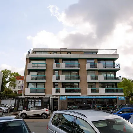 Huswell - Seaside Escape, Terrace & Partial Sea View For 4 *